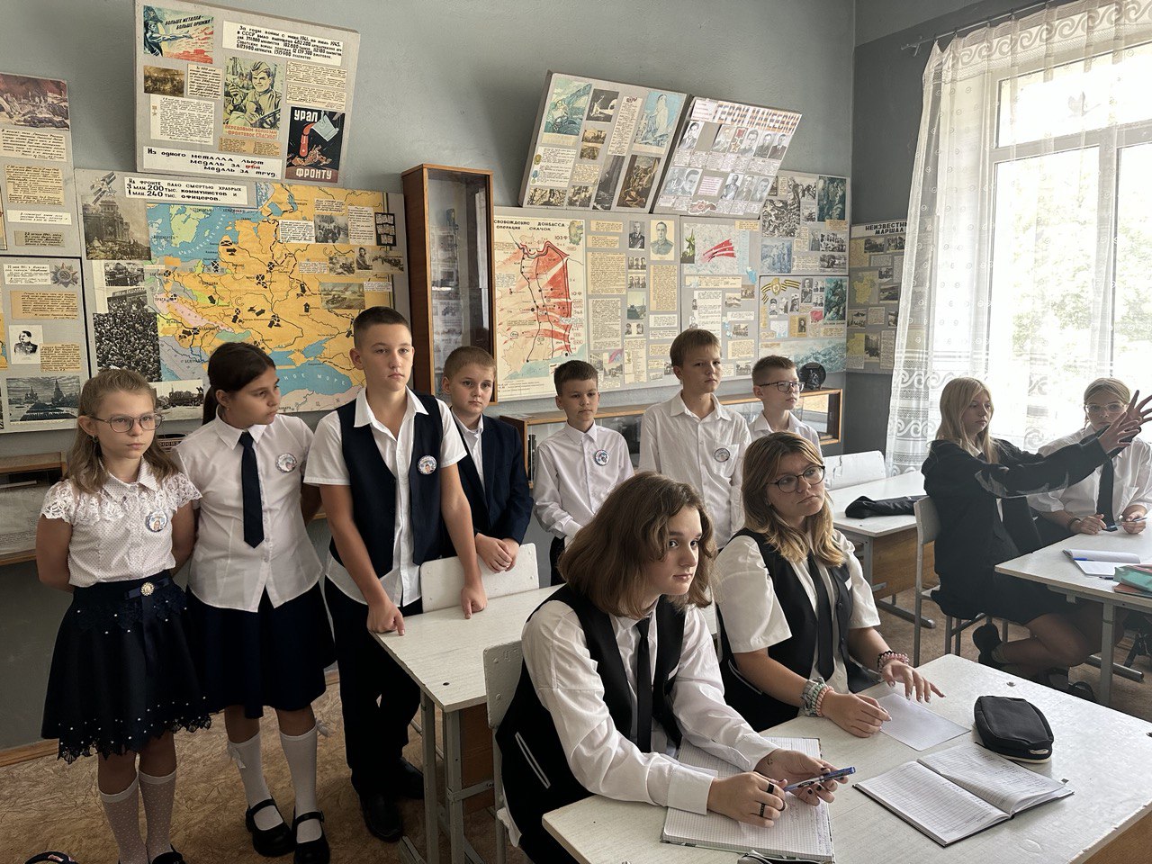 Путешествие в историю «Мы в памяти храним простые имена».